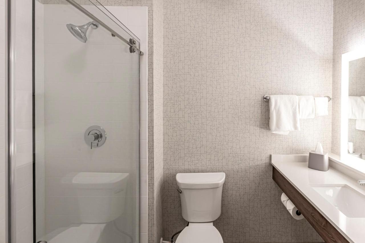Holiday Inn Express & Suites - Columbus - Worthington By Ihg Εξωτερικό φωτογραφία