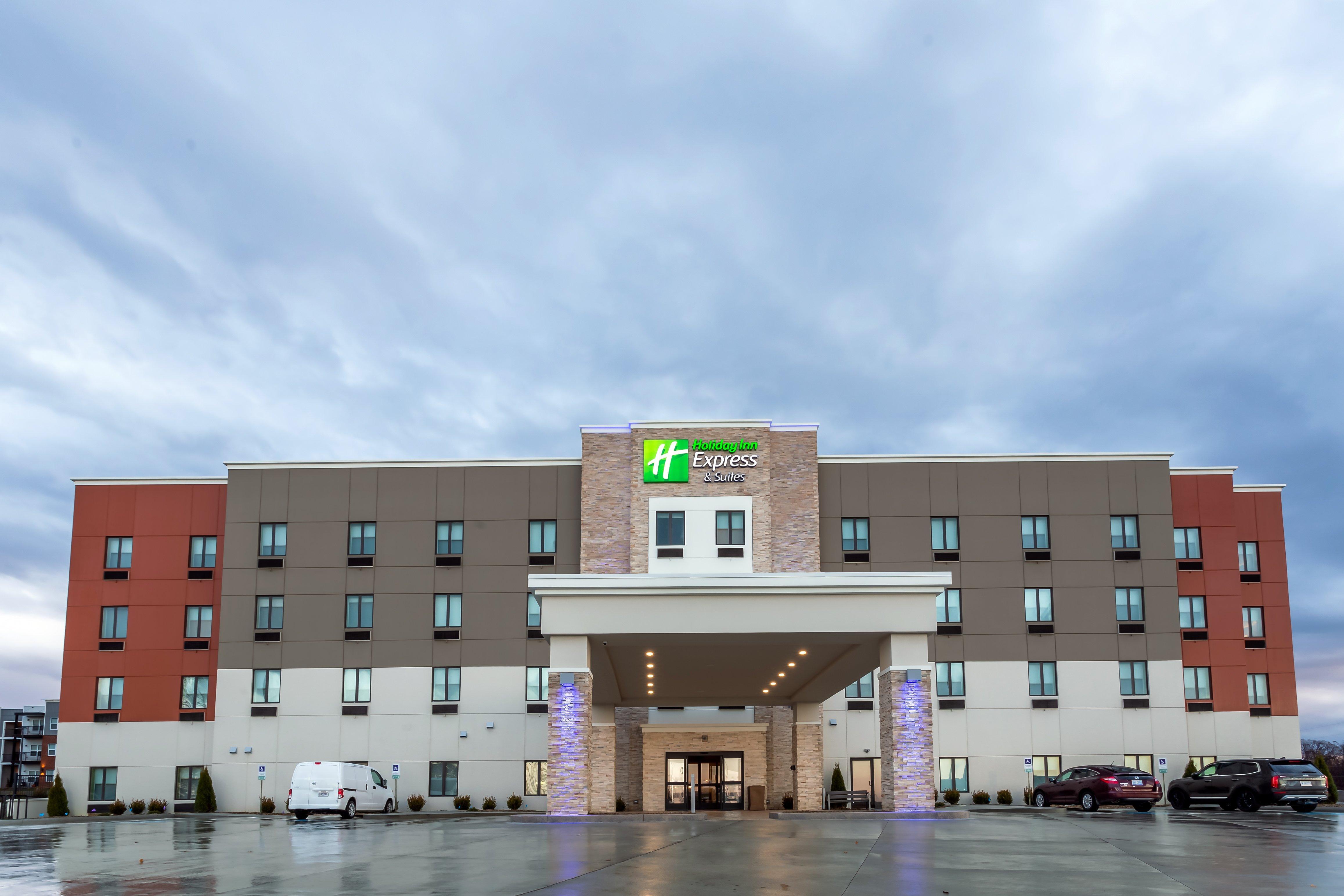 Holiday Inn Express & Suites - Columbus - Worthington By Ihg Εξωτερικό φωτογραφία